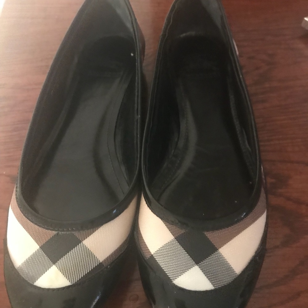 COPY - Burberry Authentic flats